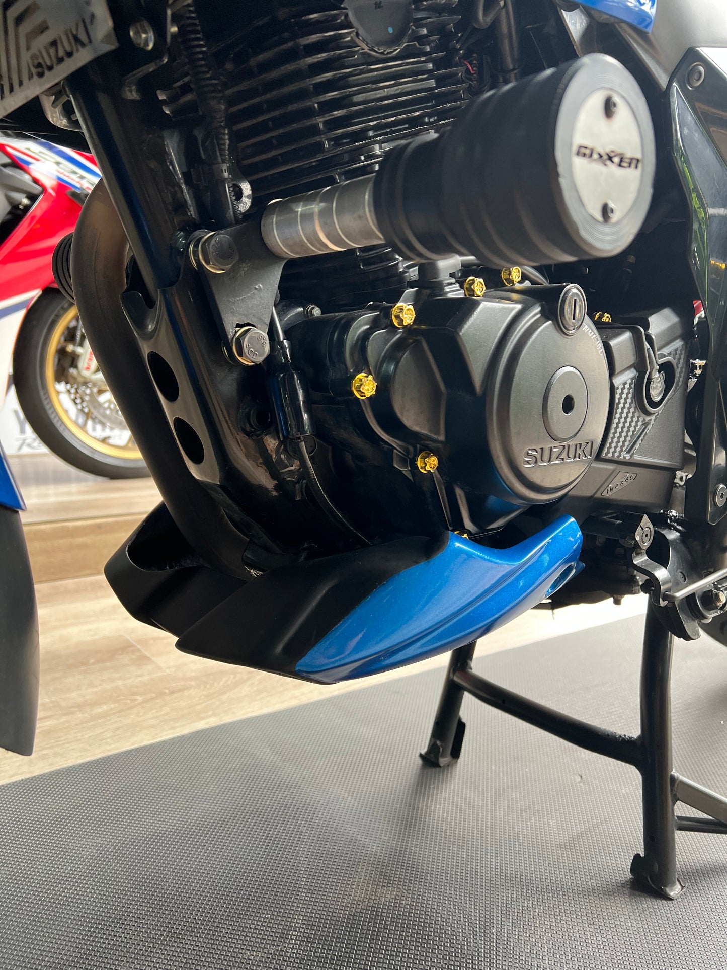 QUILLA SUZUKI GIXXER 150-250