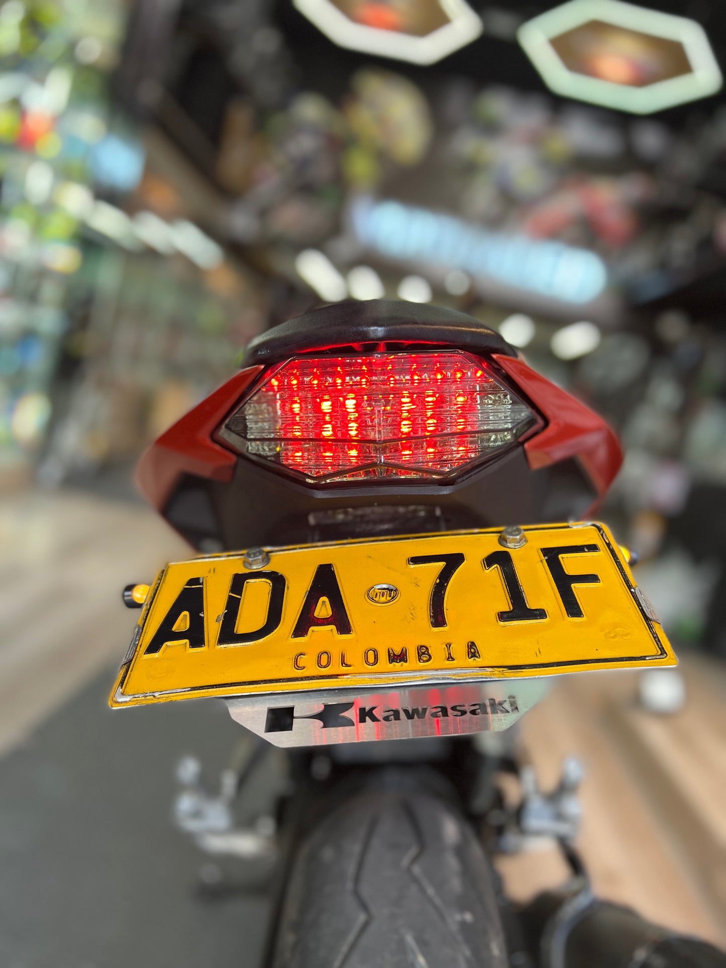 PROTECTOR DE PLACA KAWASAKI Z25O