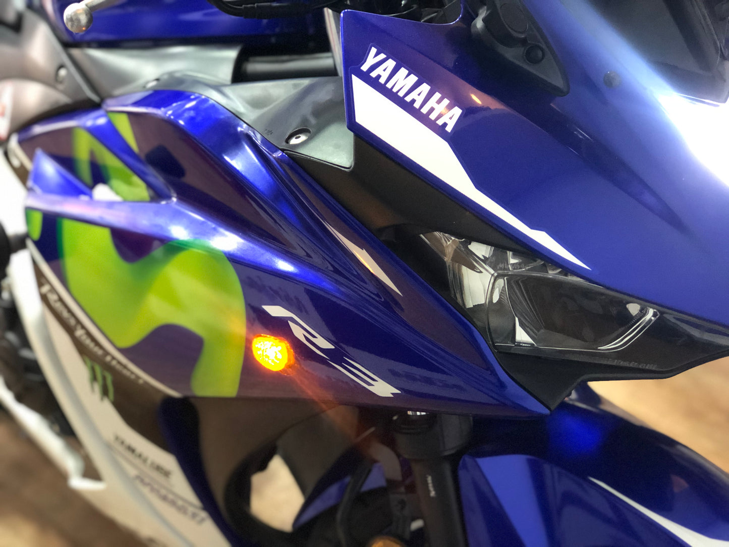 DIRECCIONALES LED GOTA YAMAHA R3