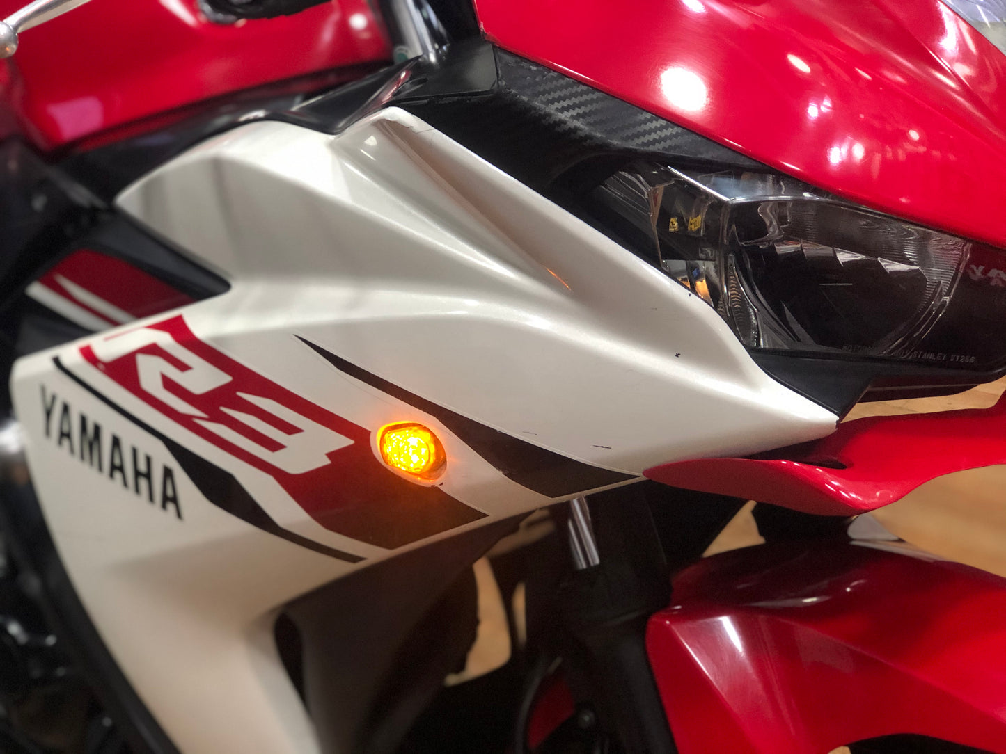 DIRECCIONALES LED GOTA YAMAHA R3