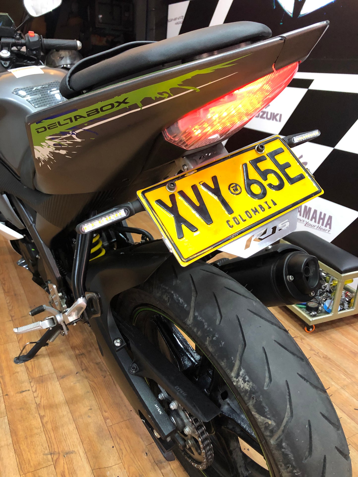 KIT FENDER ELIMINATOR YAMAHA R15V2