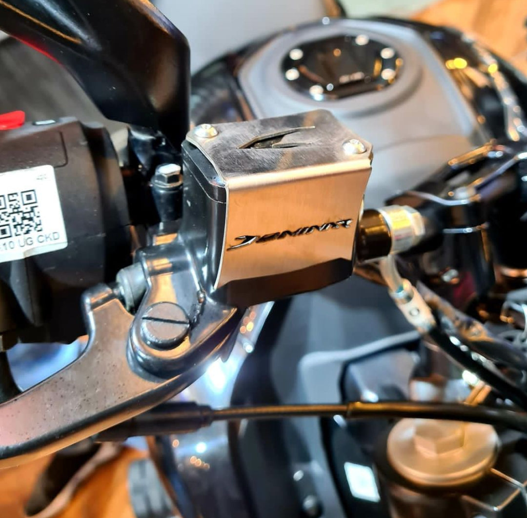 PROTECTOR BOMBA FRENÓ DELANTERO DOMINAR400 - 250