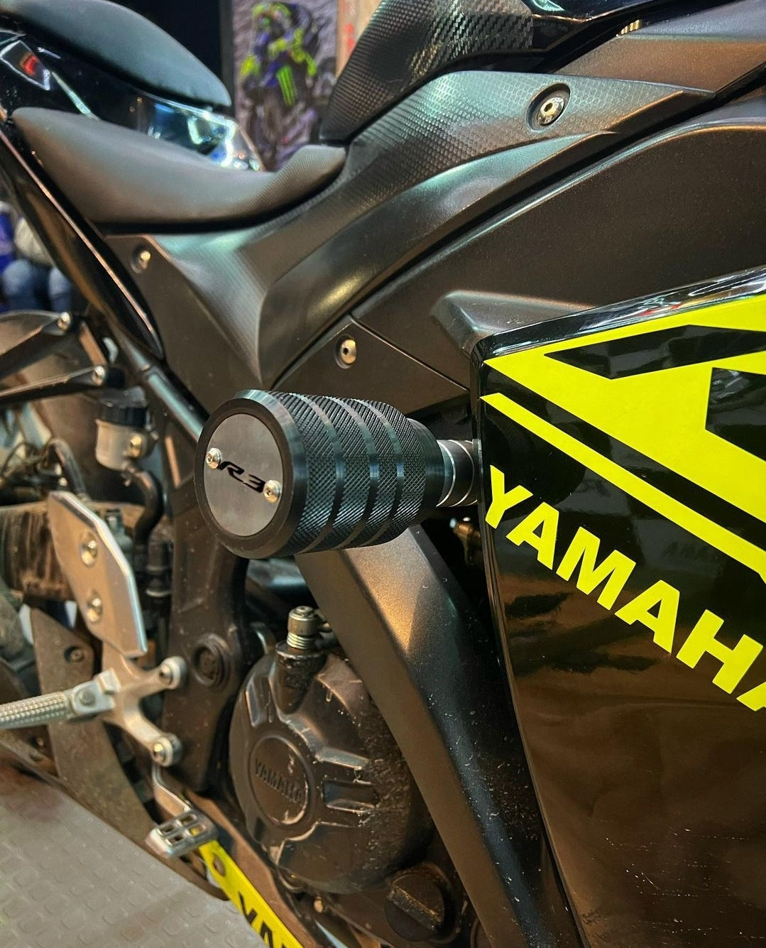 SLIDERS YAMAHA R3