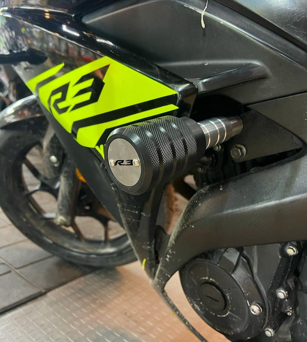 SLIDERS YAMAHA R3