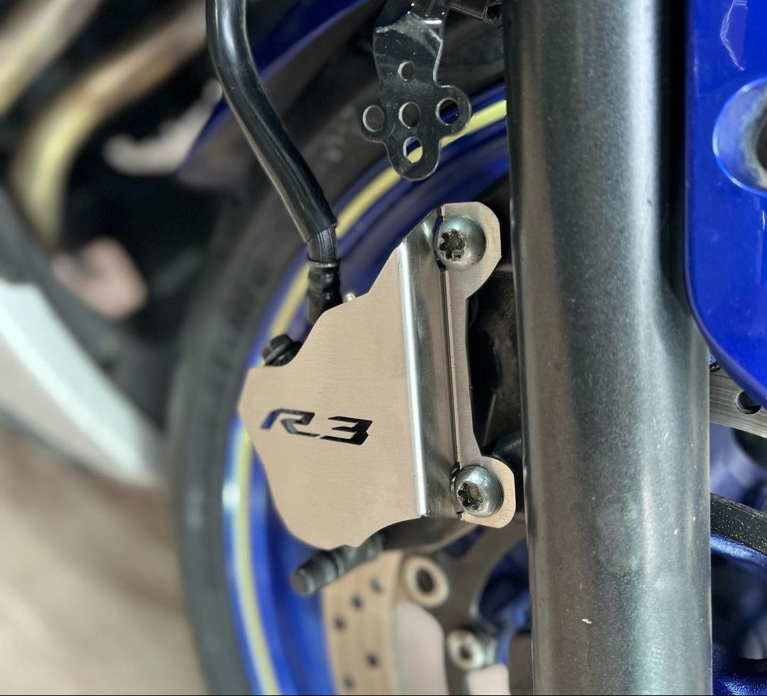 PROTECTOR DE CALIPER YAMAHA R3