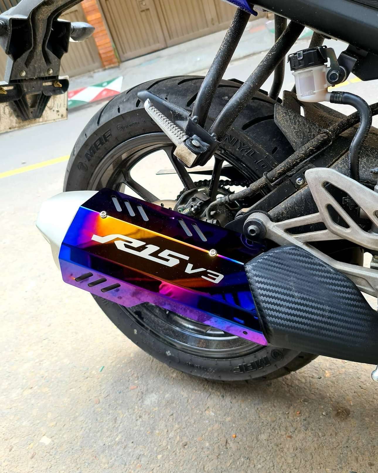 LUJO TAPA EXOSTO TORNASOL YAMAHAR15V3