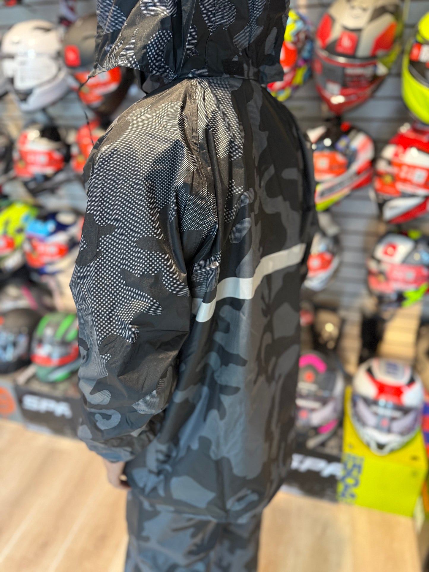 IMPERMEABLE CAMUFLADO