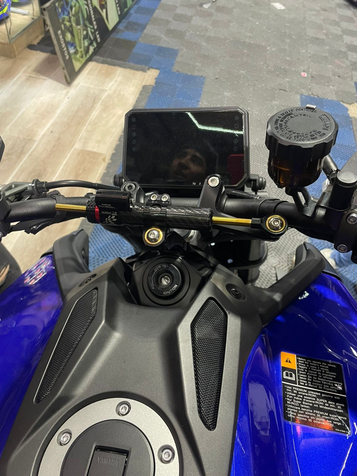 ESTABILIZADOR DE DIRECCION MANUBRIO YAMAHA MT09 V4