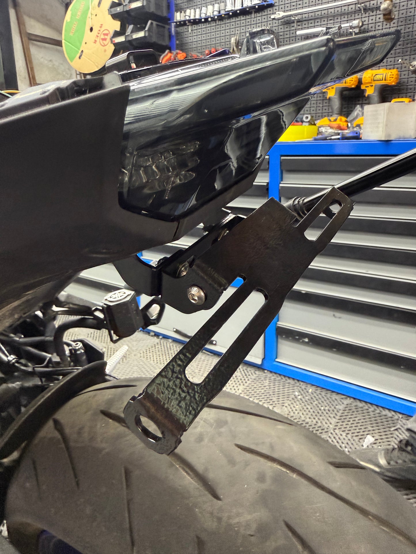 STOP INTEGRADO YAMAHA MT09 V4