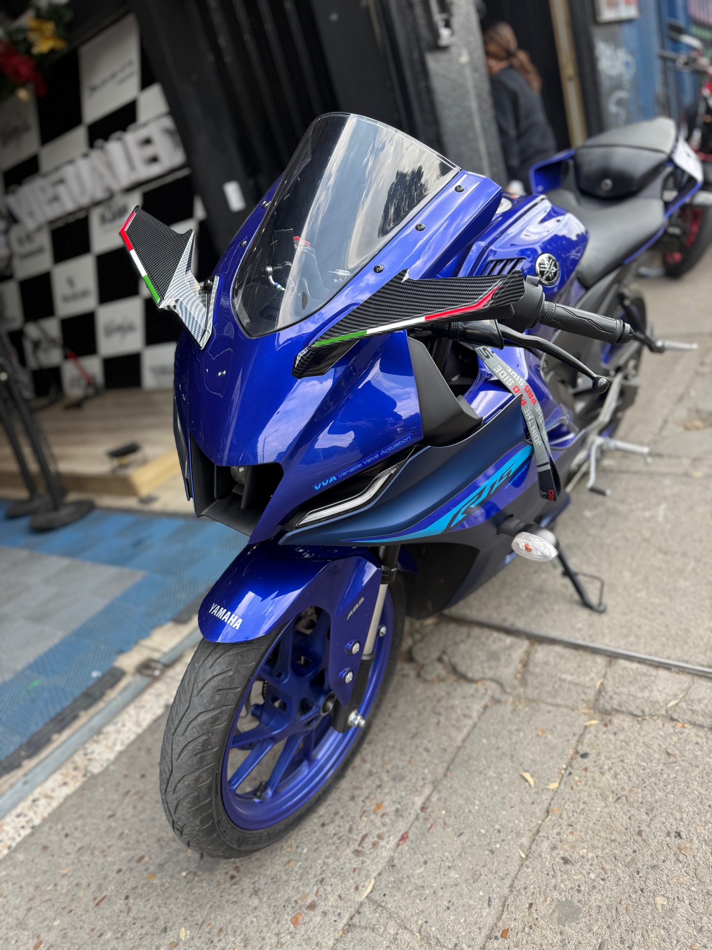 ESPEJOS ALERON EDITION