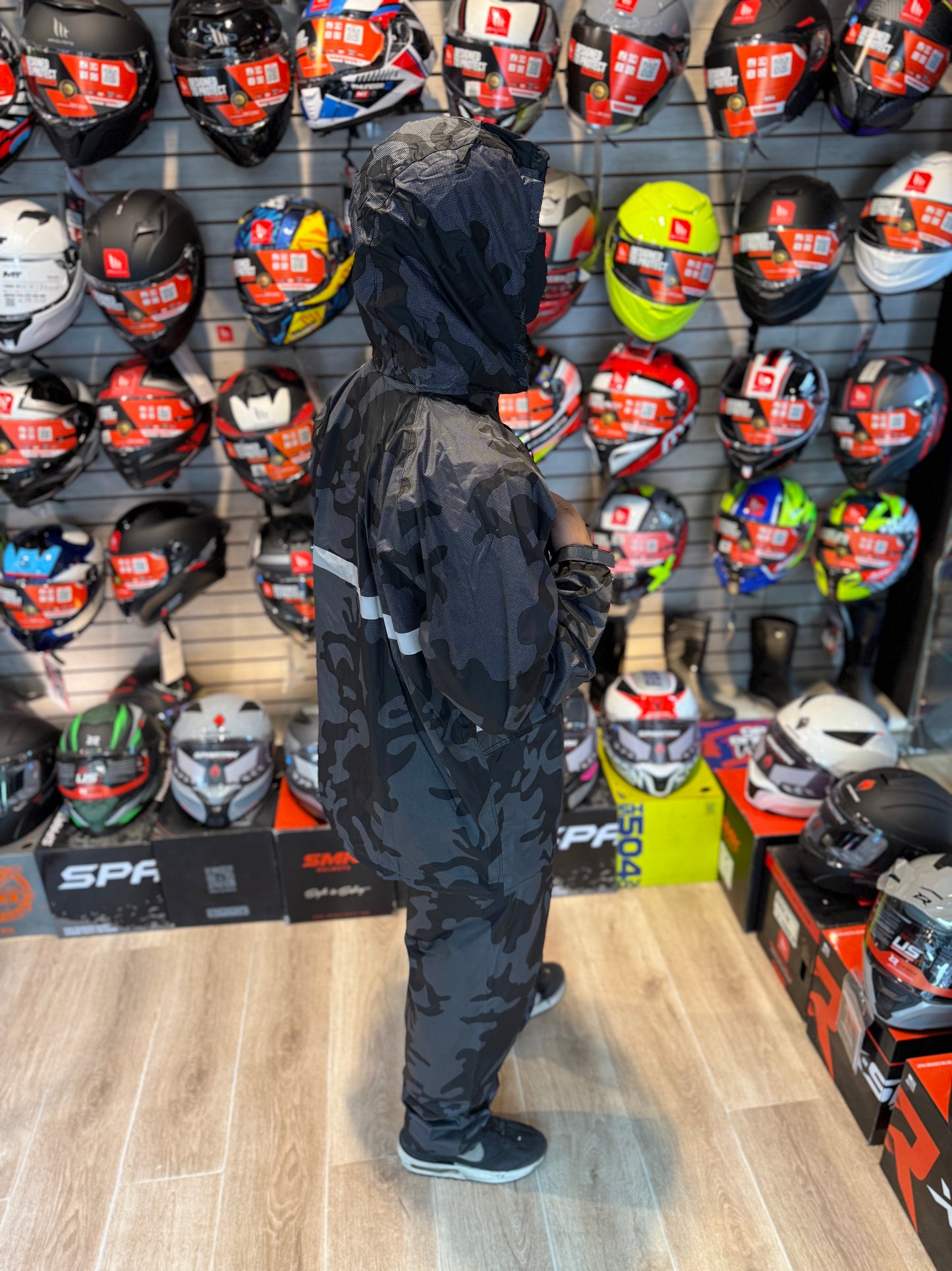 IMPERMEABLE CAMUFLADO
