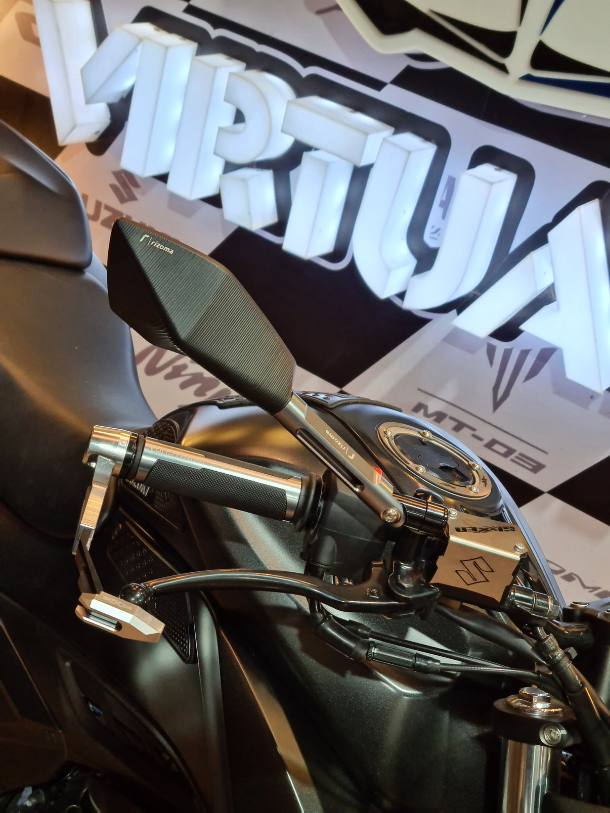 ESPEJOS RIZOMA 5 PUNTAS SUZUKI GIXXER 150 - 250 FI NAKED – VIRTUALED