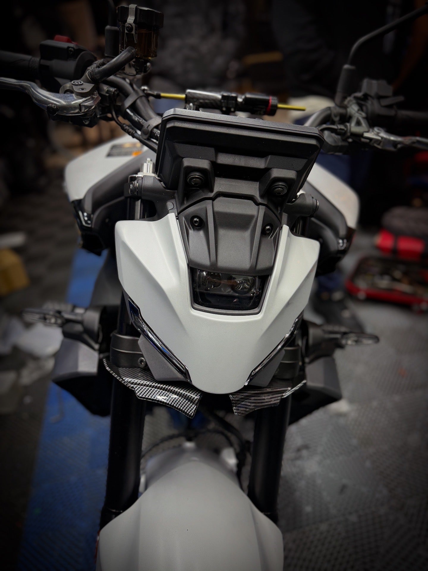 ALERON YAMAHA MT09 V4