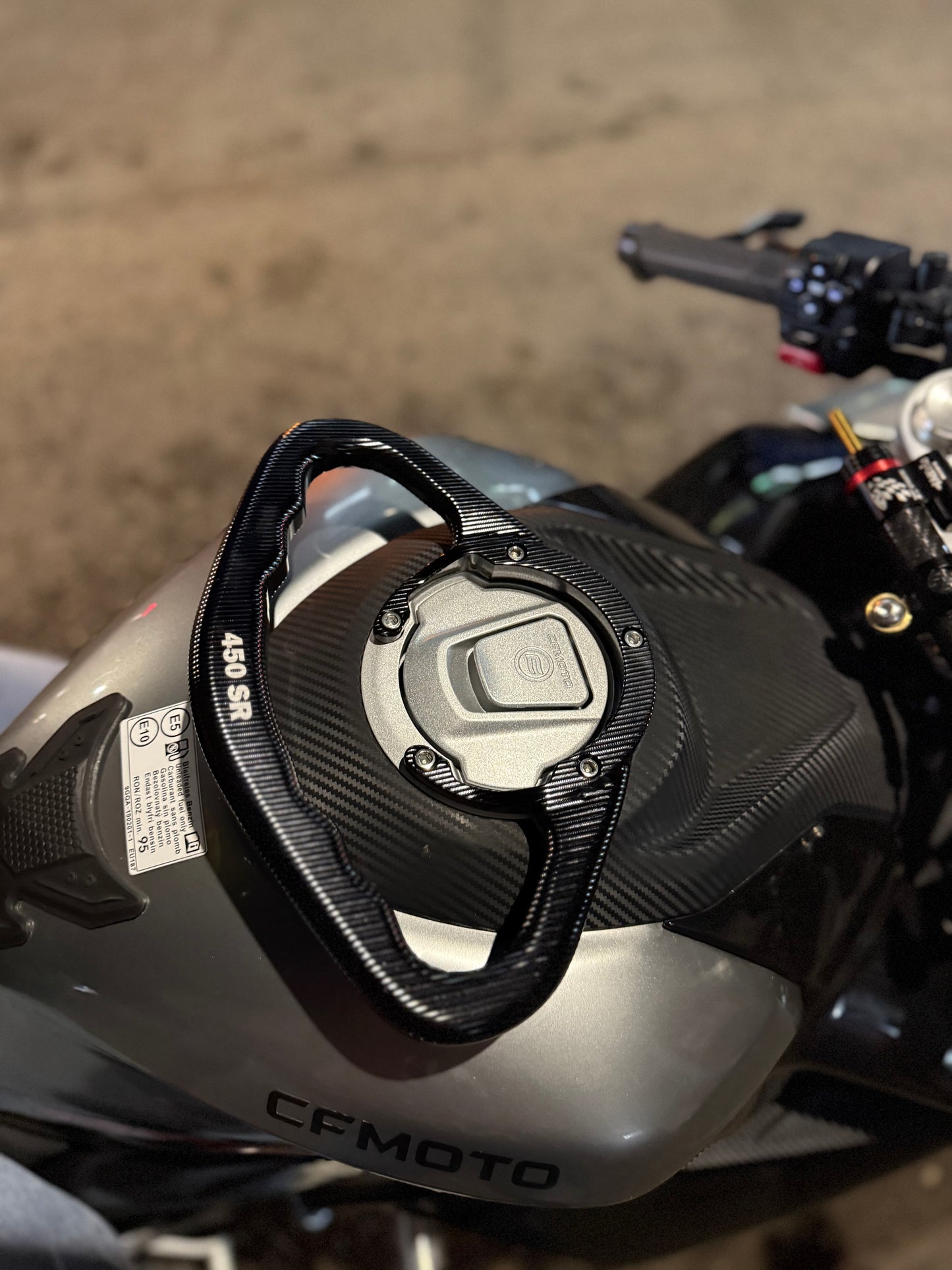 AGARRADERA TANQUE CFMOTO