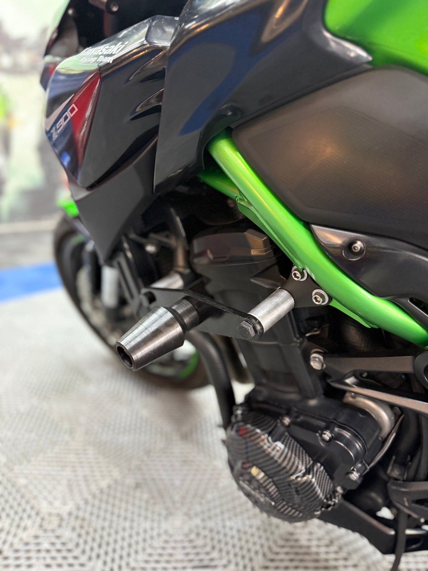 SLIDERS  KAWASAKI Z900