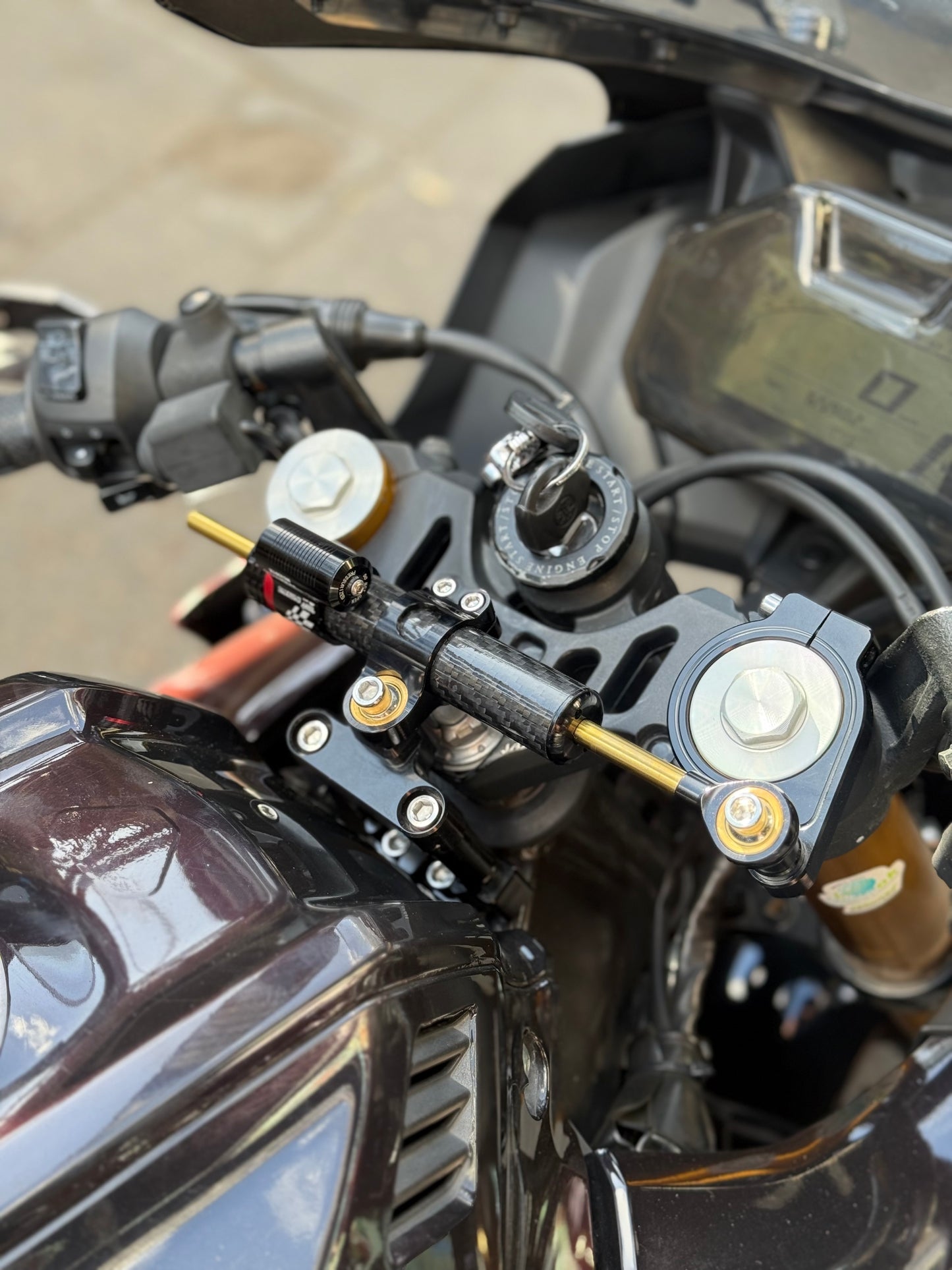 ESTABILIZADOR DE DIRECCION R15 V4