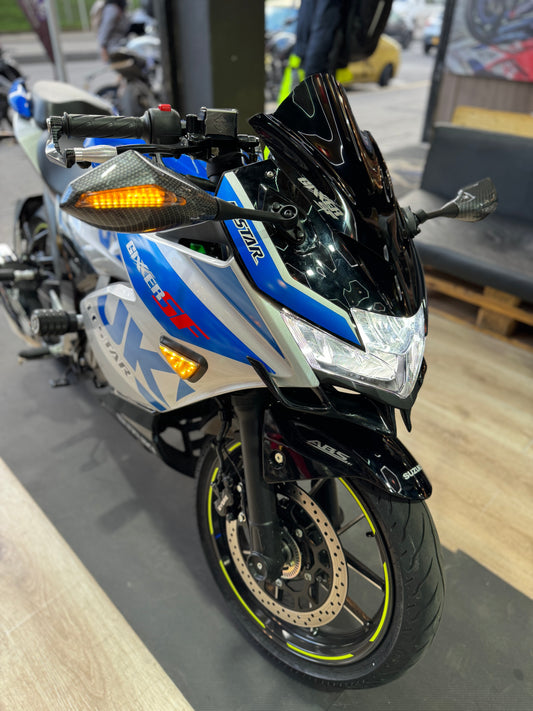 ESPEJOS CON DIRECCIONALES SUZUKI GIXXER 150SF - 250SF