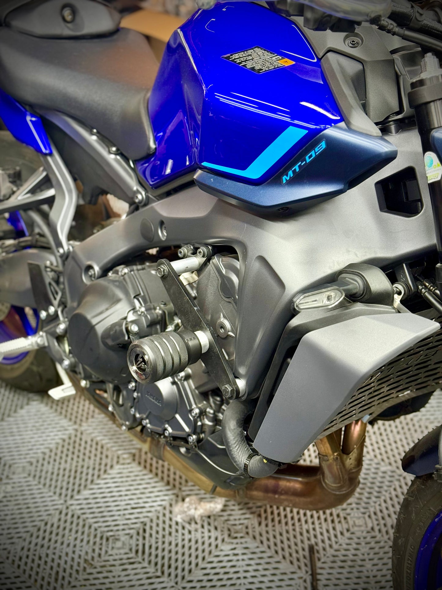 SLIDERS YAMAHA MT09 V4