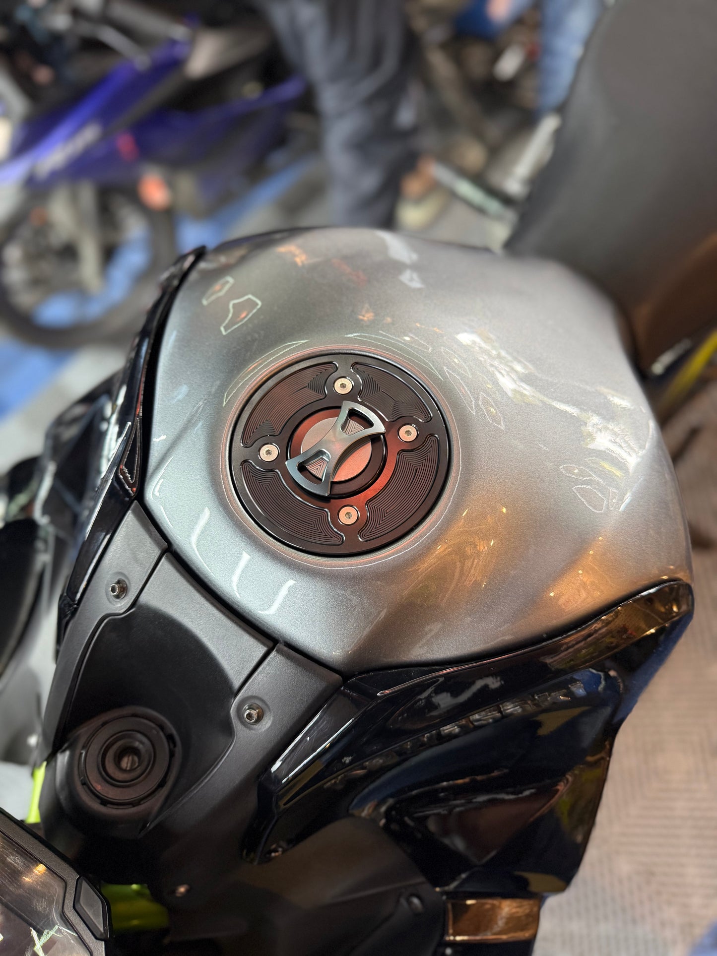 TAPA DEPOSITO GASOLINA KAWASAKI Z900 NINJA400