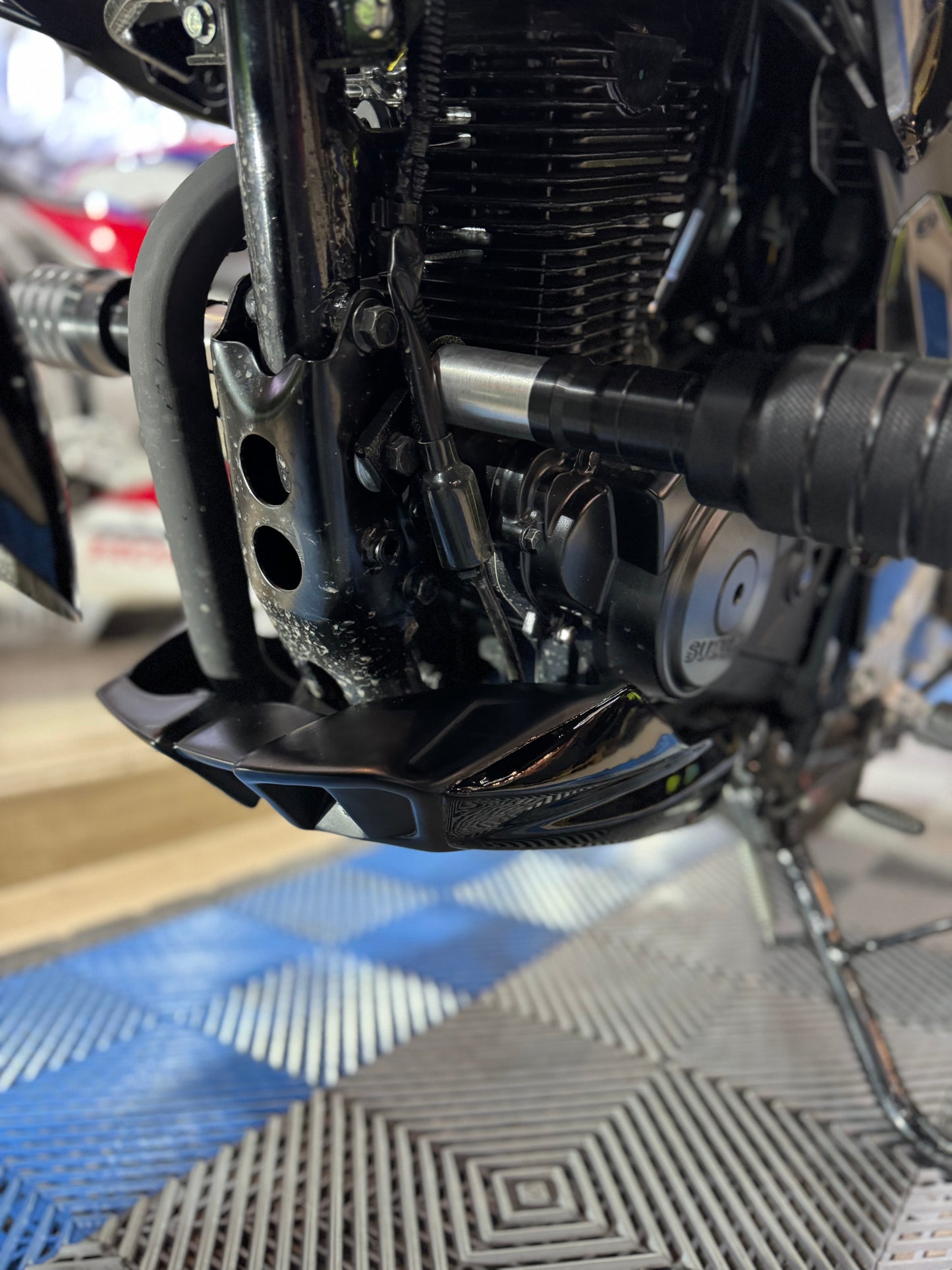 QUILLA SUZUKI GIXXER 150-250