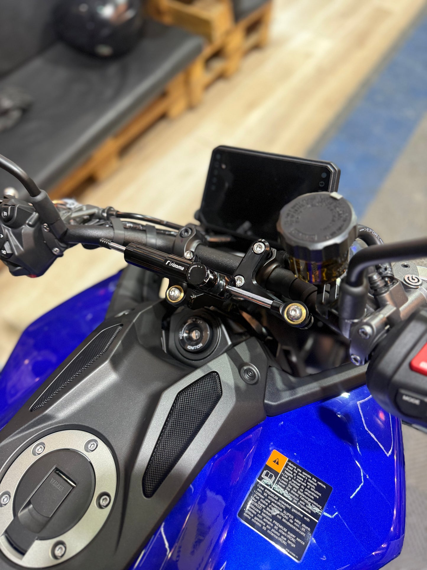 ESTABILIZADOR DE DIRECCION MANUBRIO YAMAHA MT09 V4
