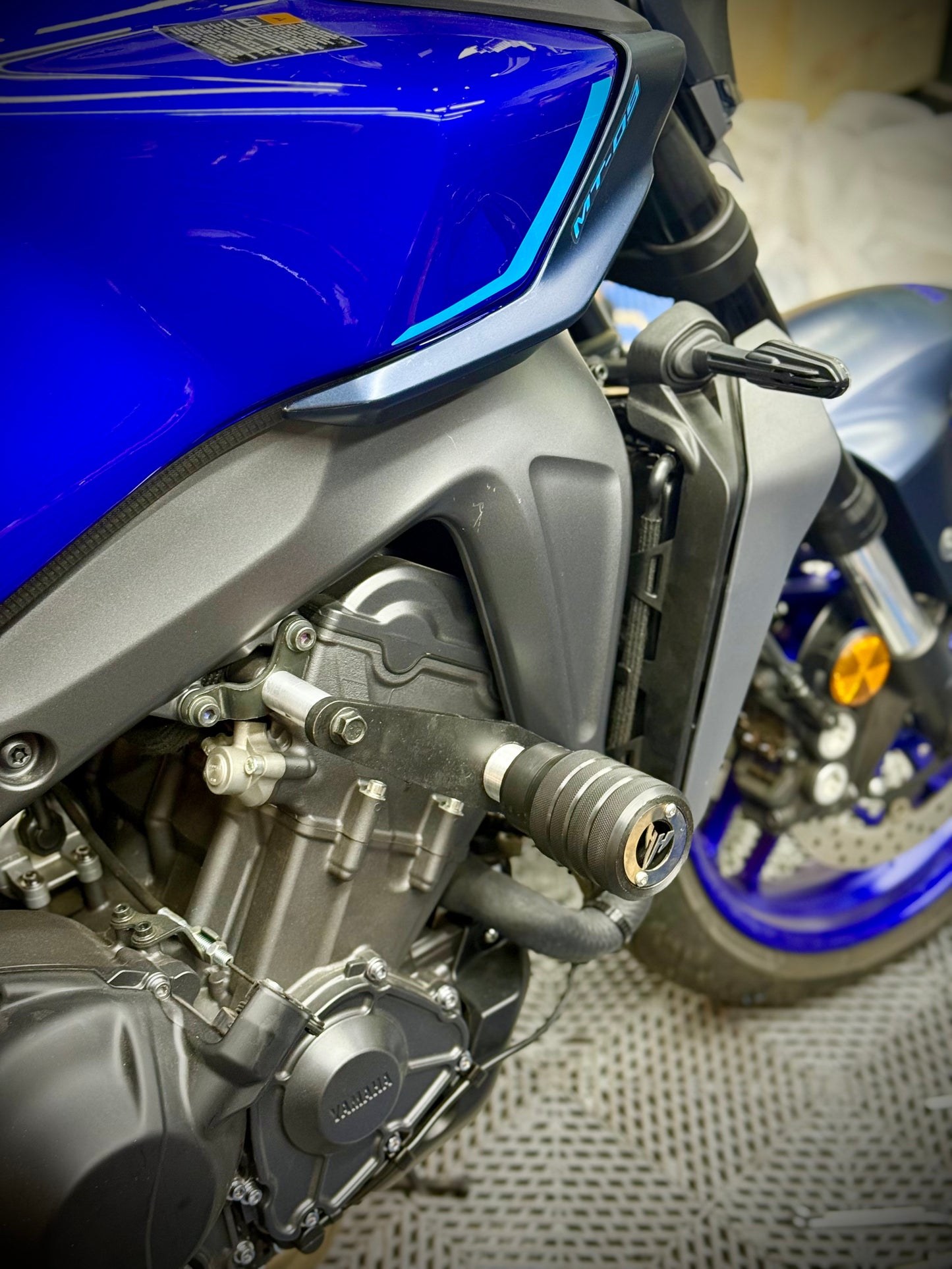 SLIDERS YAMAHA MT09 V4