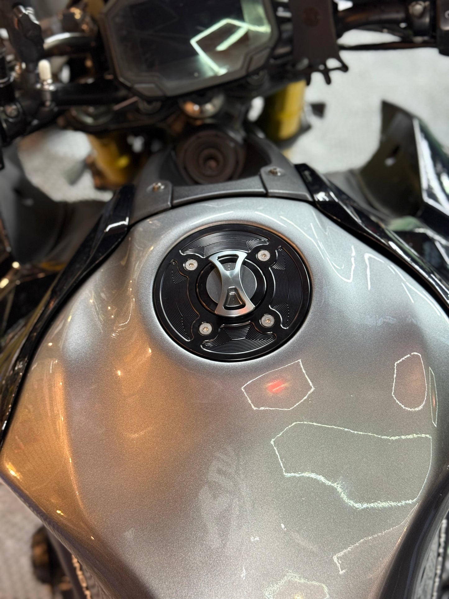 TAPA DEPOSITO GASOLINA KAWASAKI Z900 NINJA400