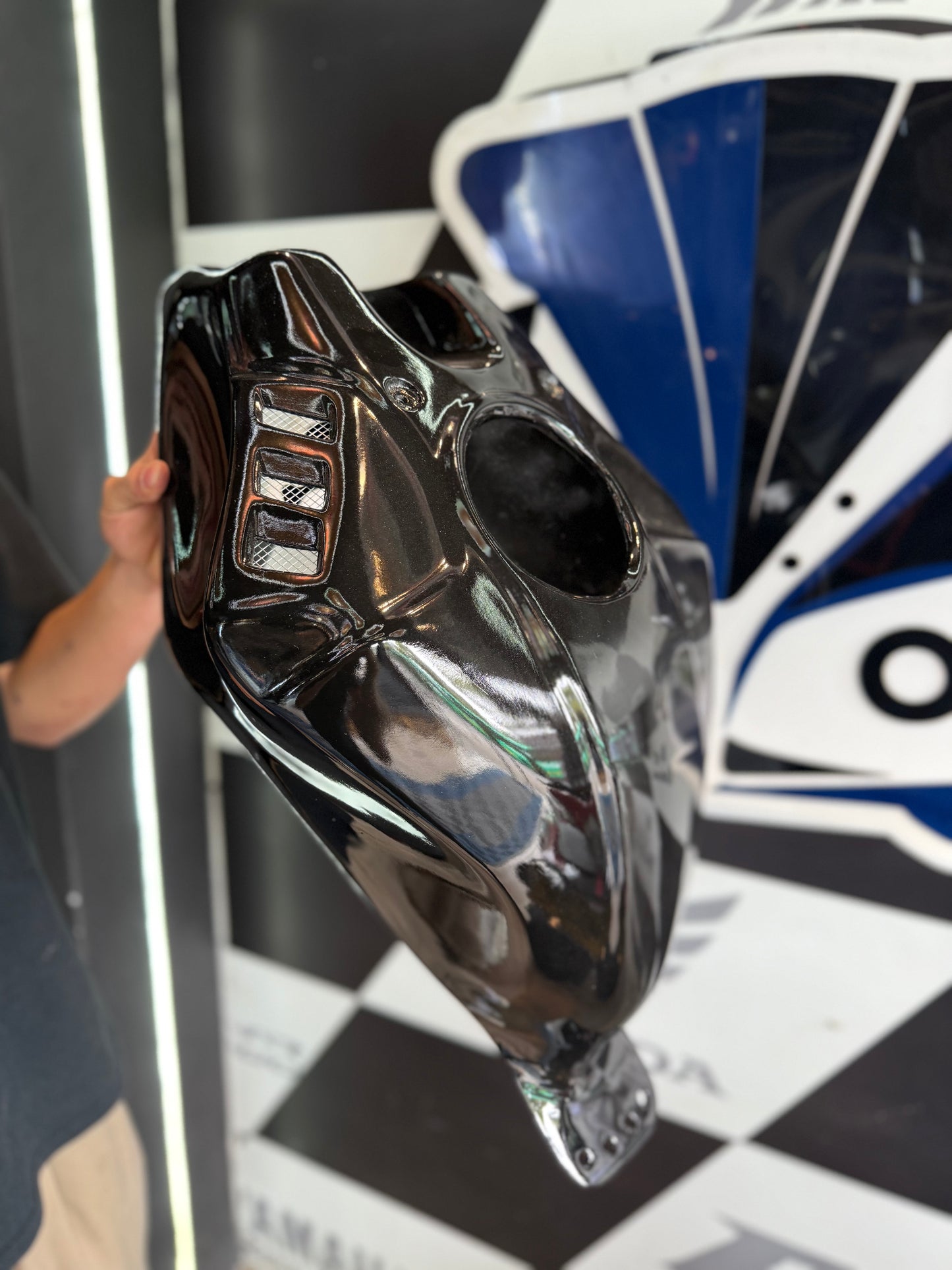 COVER TANK SUZUKI GSXR150