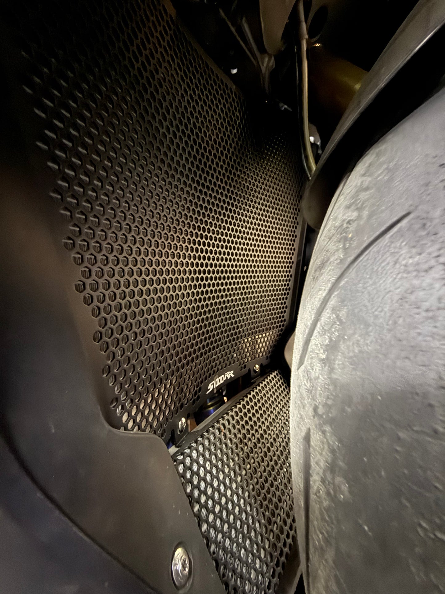 PROTECTOR DE RADIADOR S1000RR 2019-2026