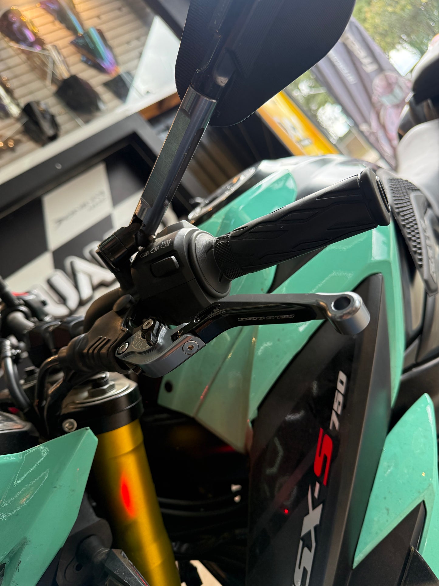 MANIGUETAS ABATIBLES SUZUKI GSXS750