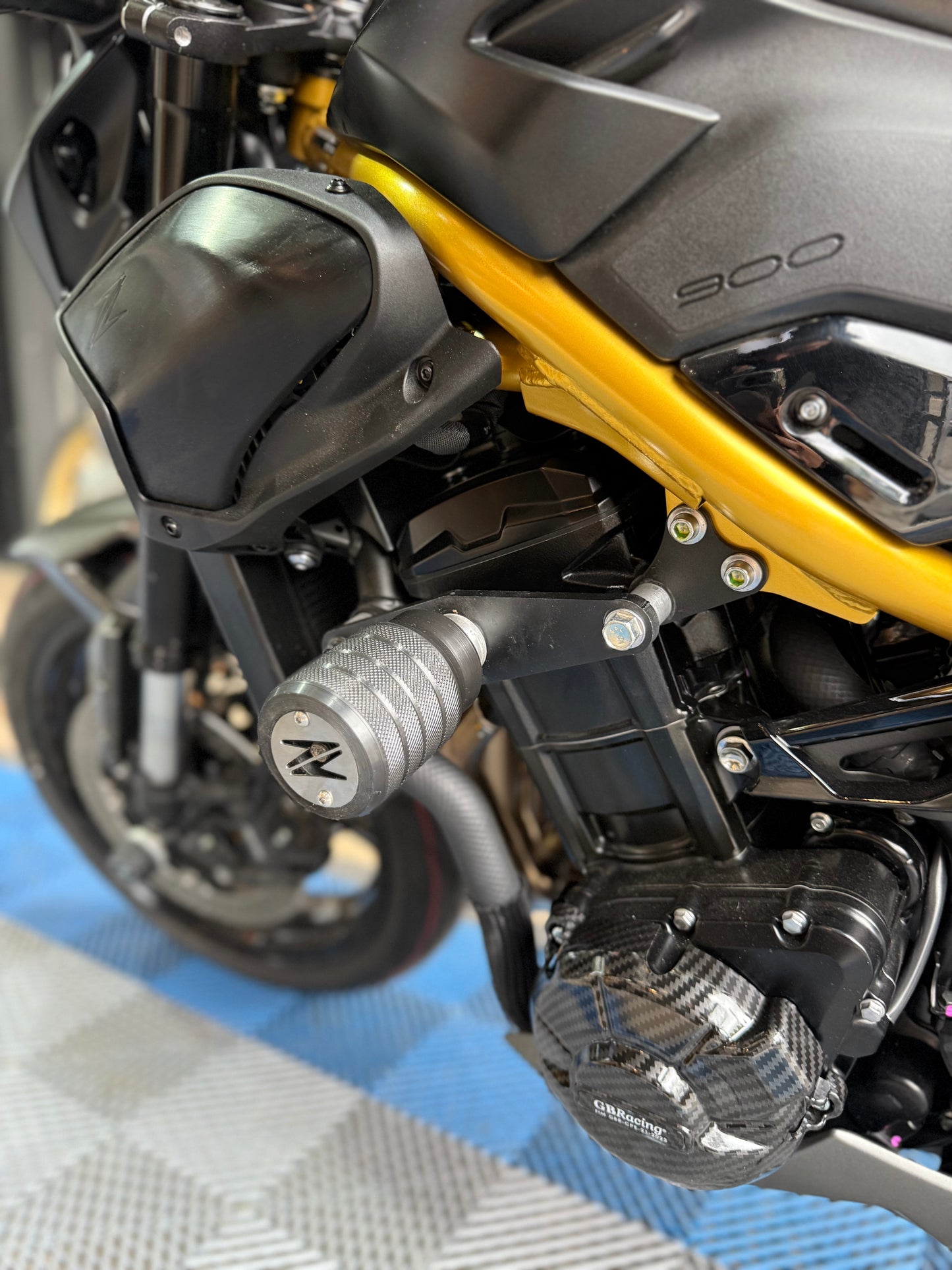 SLIDERS  KAWASAKI Z900