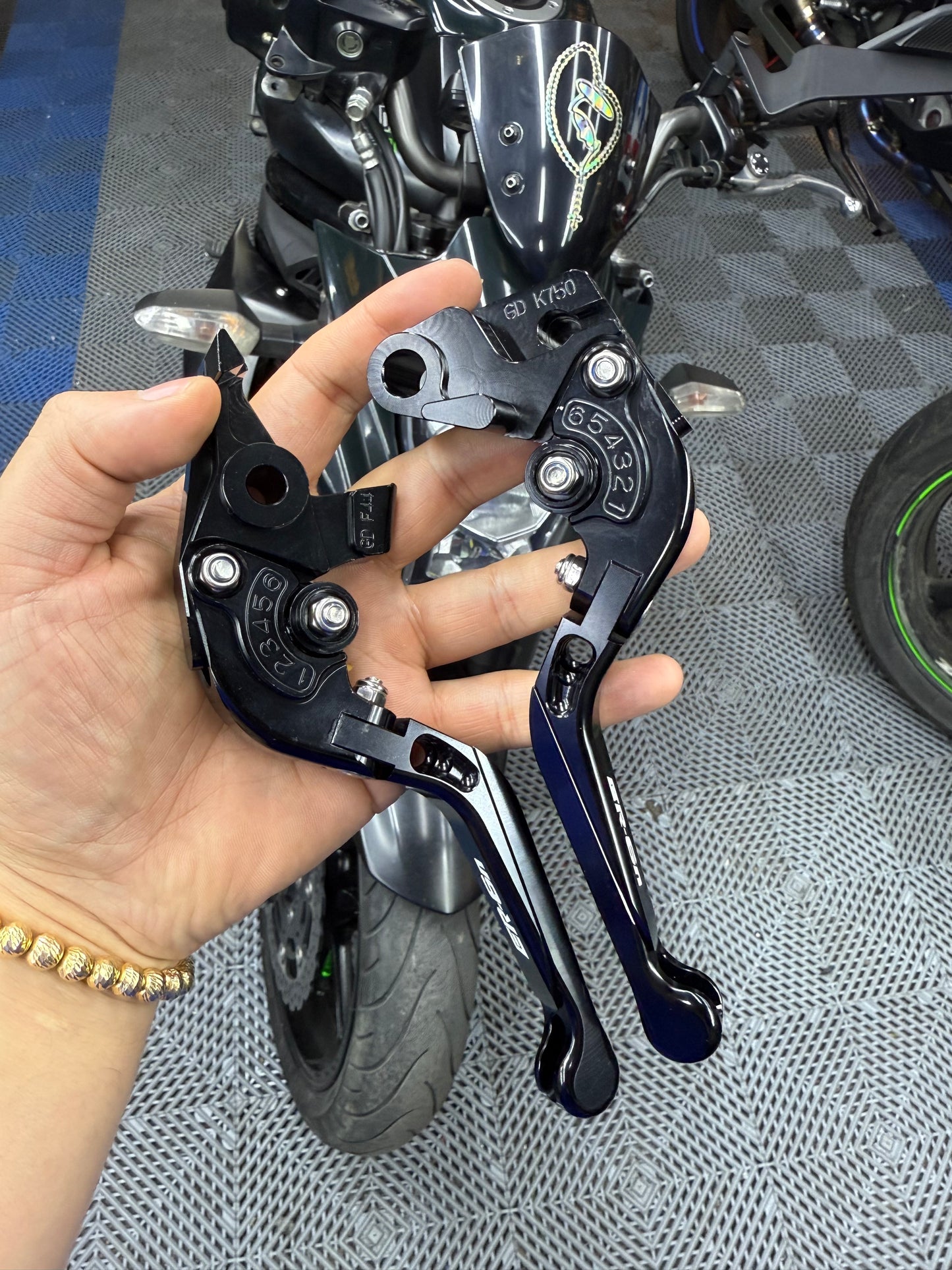 MANIGUETAS ABATIBLES KAWASAKI ER6N