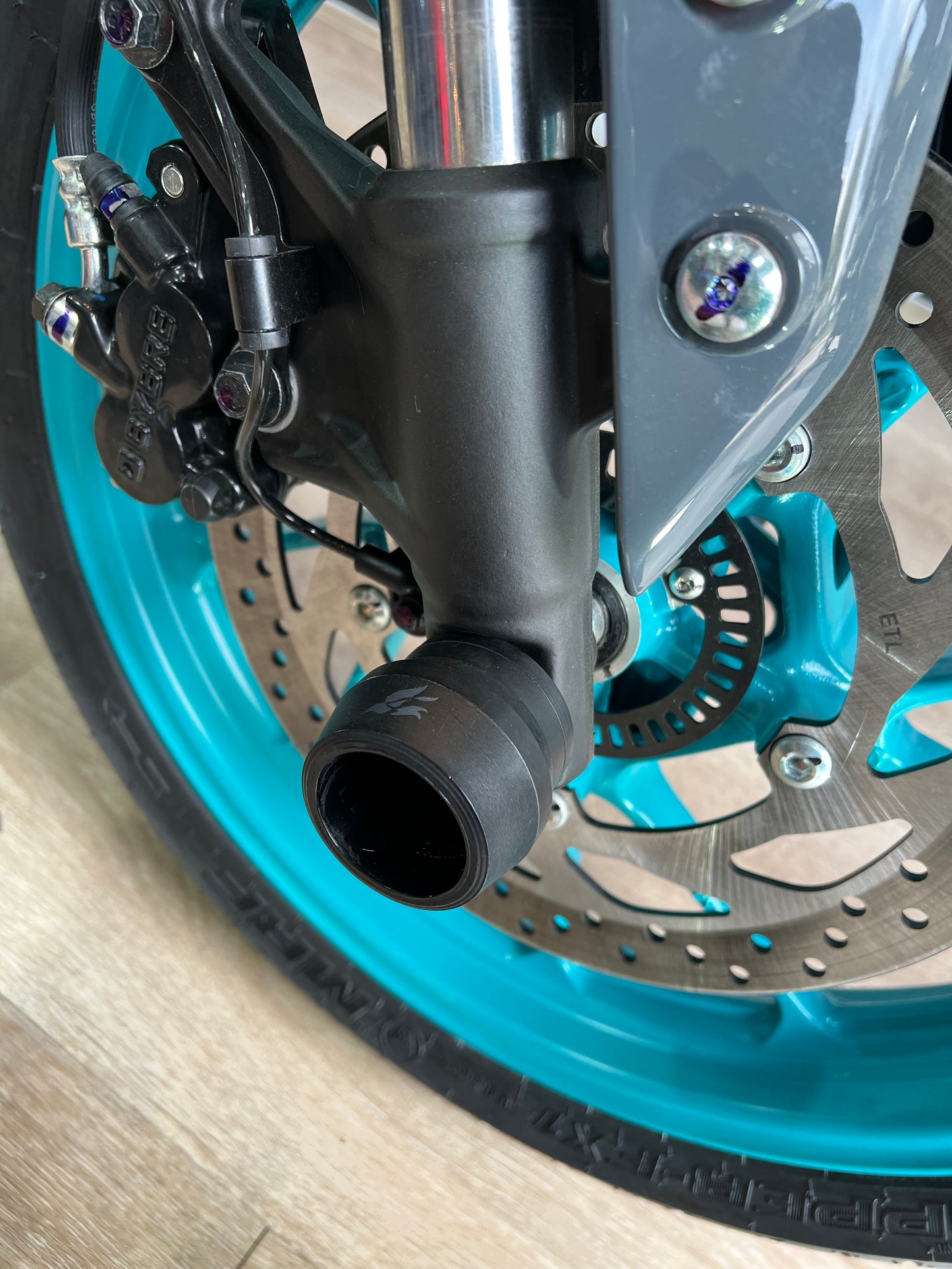 SLIDERS DE EJES ROOSTER YAMAHA MT15