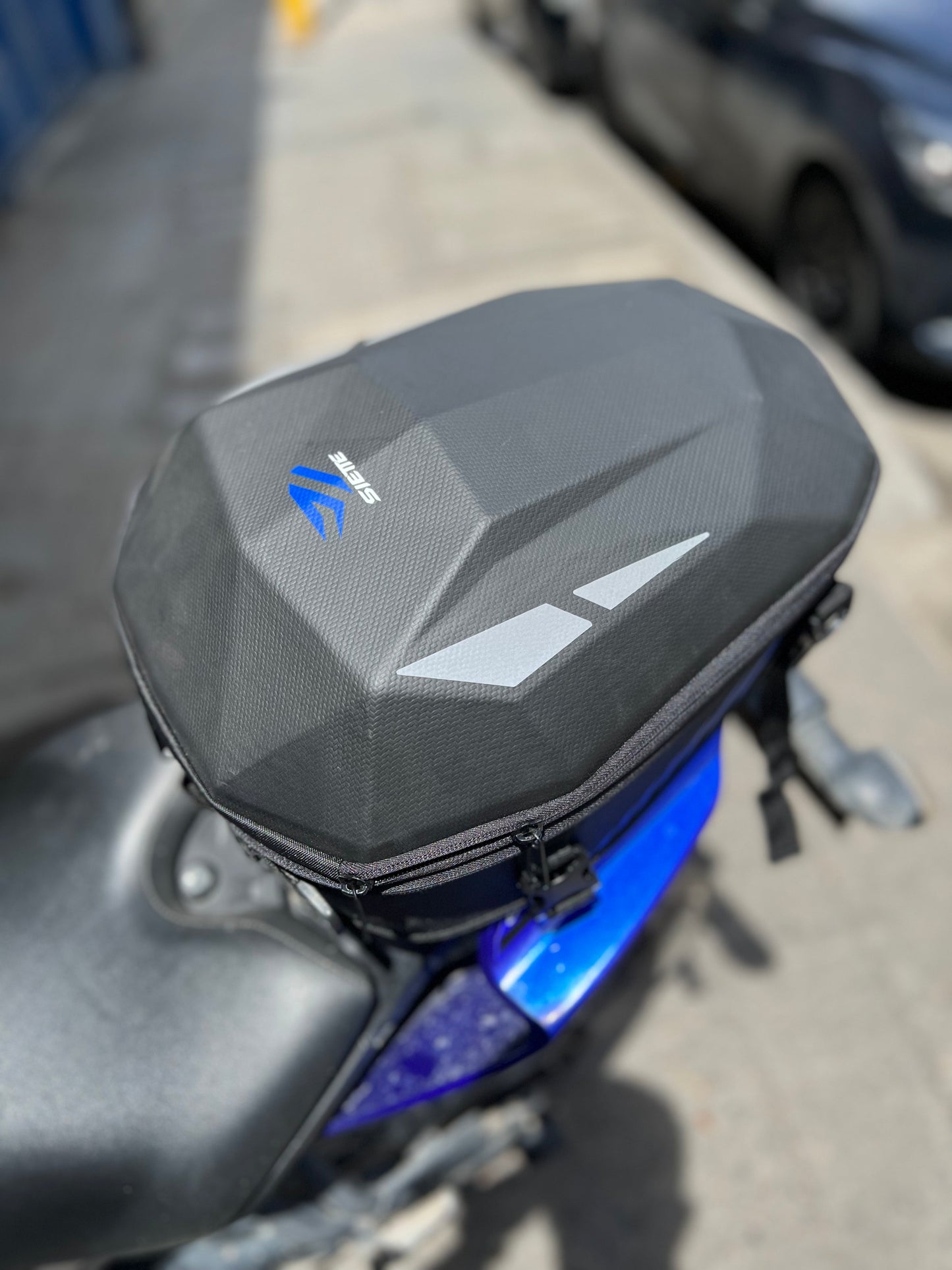 TANK BAG RIGIDO CASCO YAMAHA R15V3