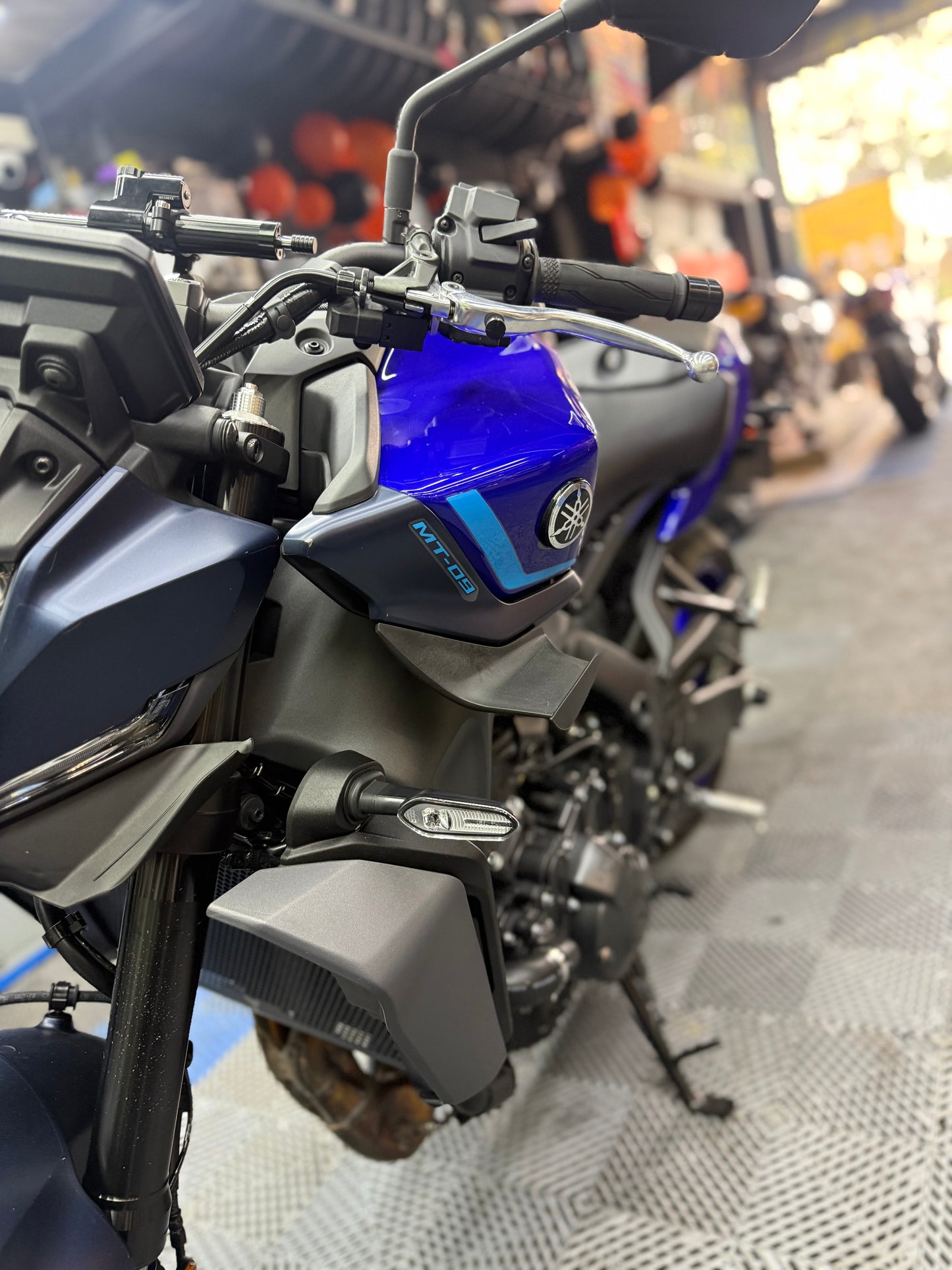 ALERONES LATERALES MT09 V4