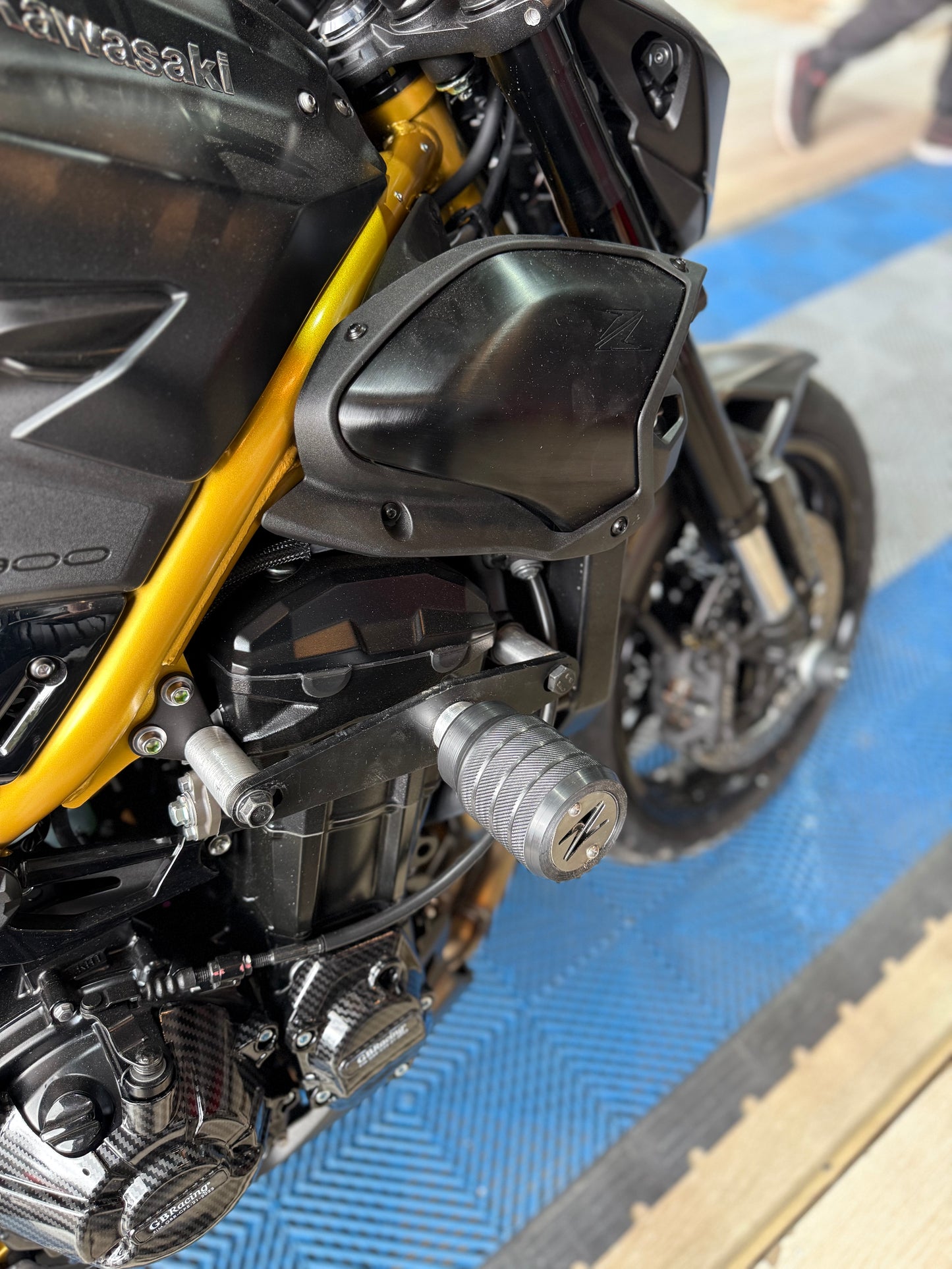 SLIDERS  KAWASAKI Z900