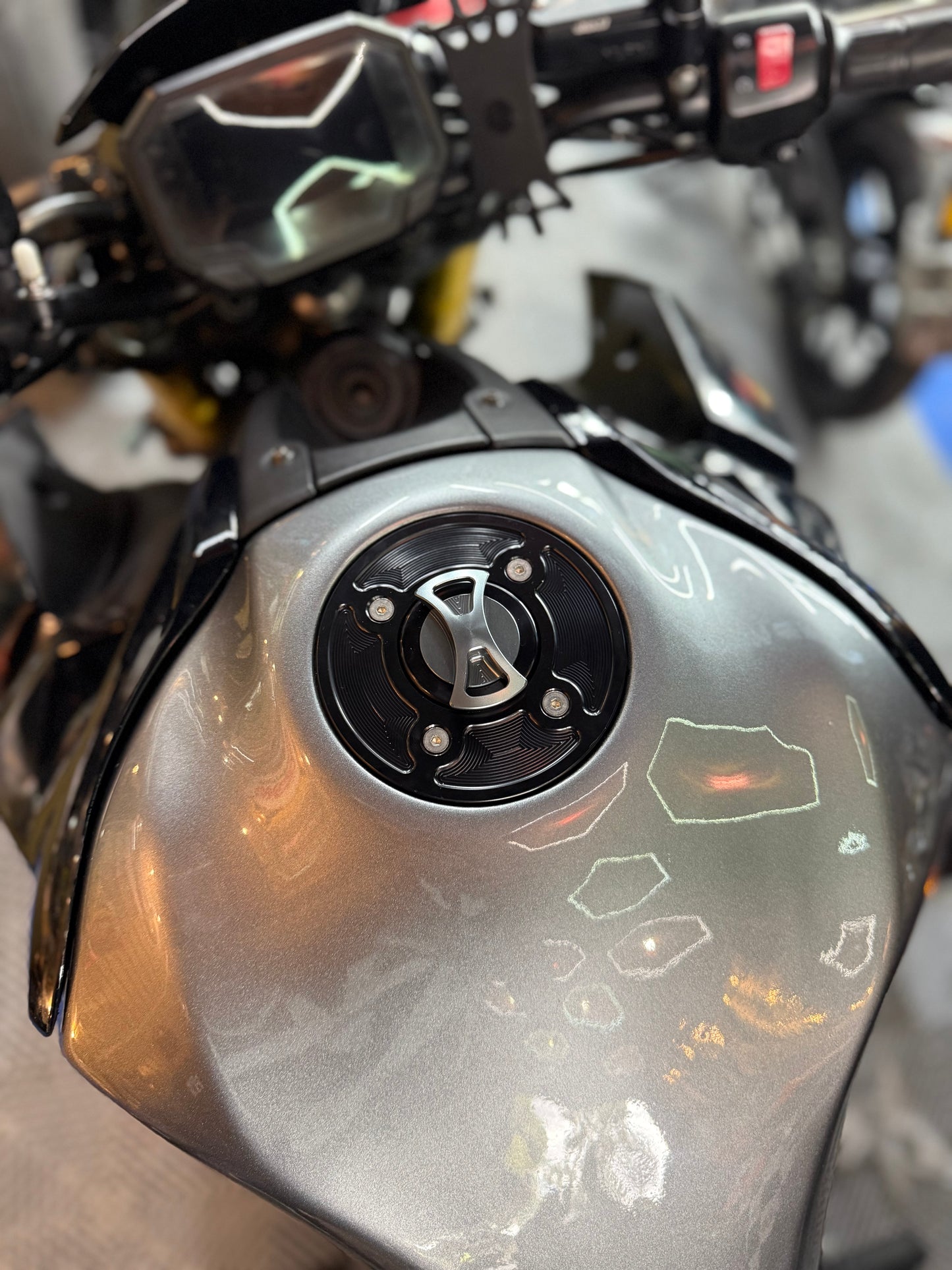 TAPA DEPOSITO GASOLINA KAWASAKI Z900 NINJA400