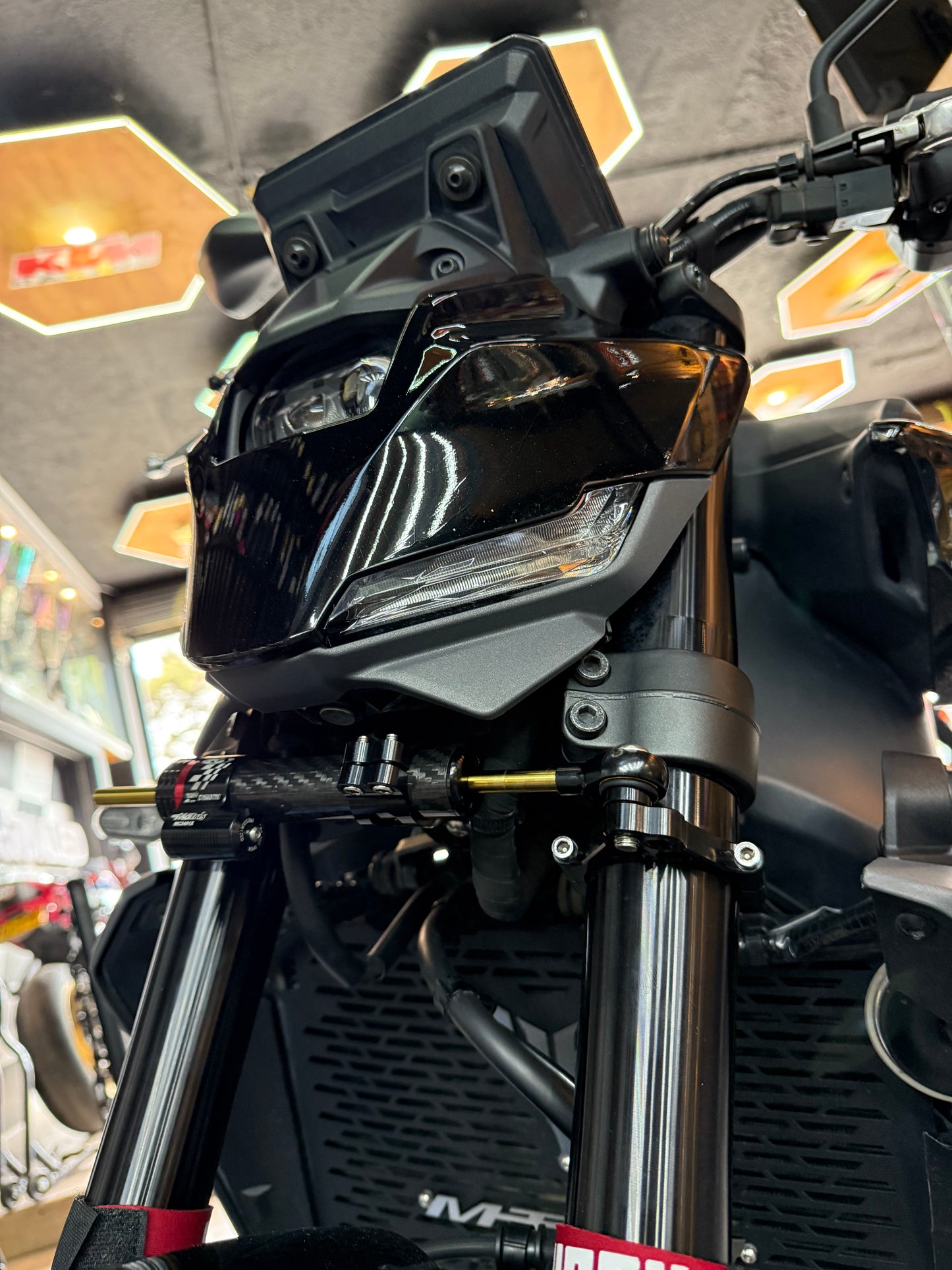 ESTABILIZADOR DE DIRECCION YAMAHA MT09 V4