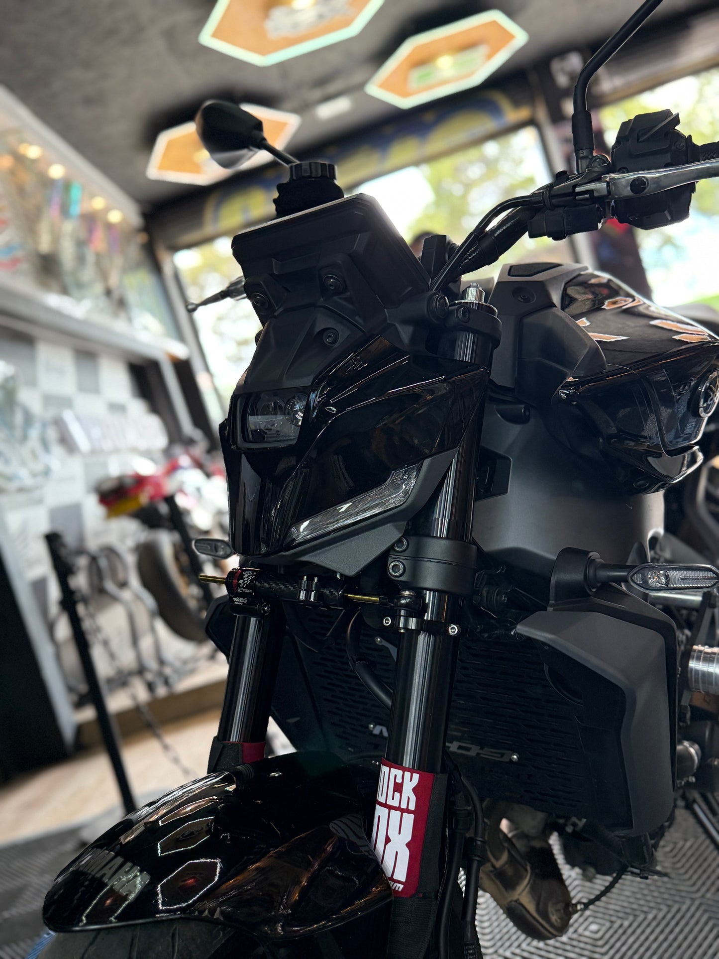 ESTABILIZADOR DE DIRECCION YAMAHA MT09 V4