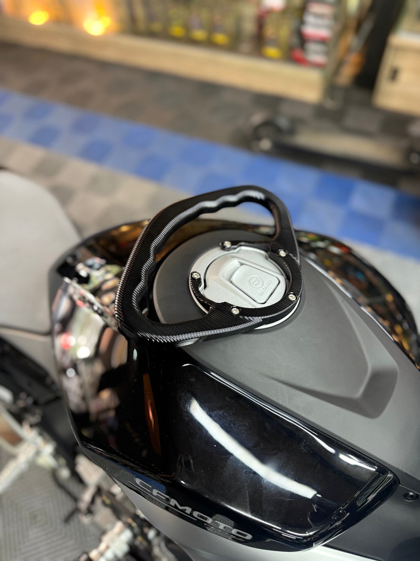 AGARRADERA TANQUE CFMOTO