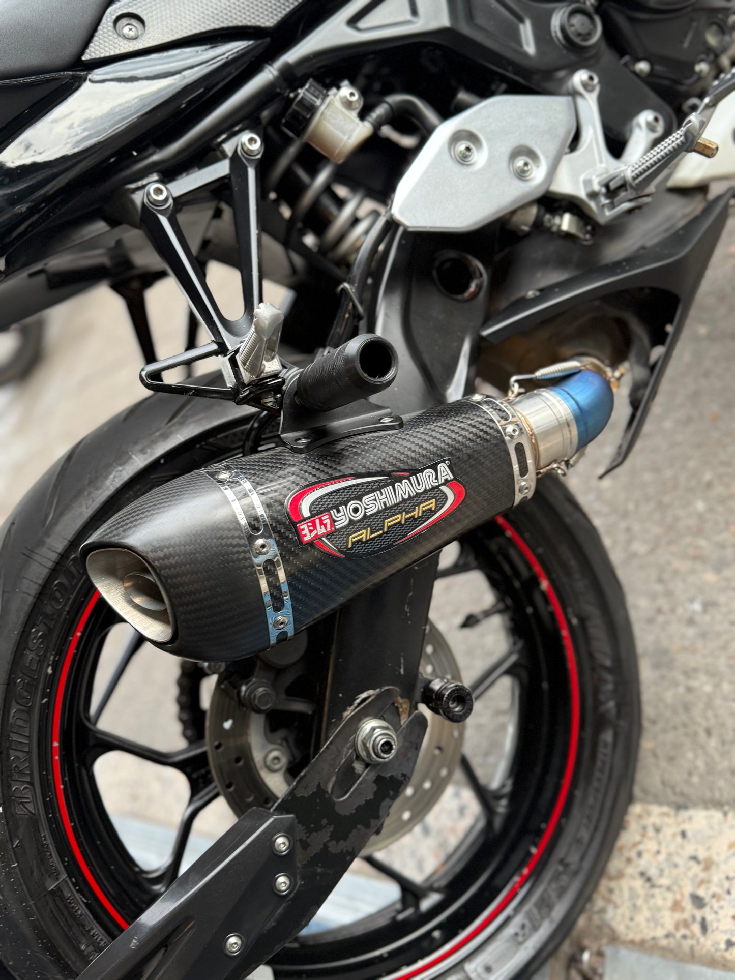 YOSHIMURA ALPHA FULL CARBONO
