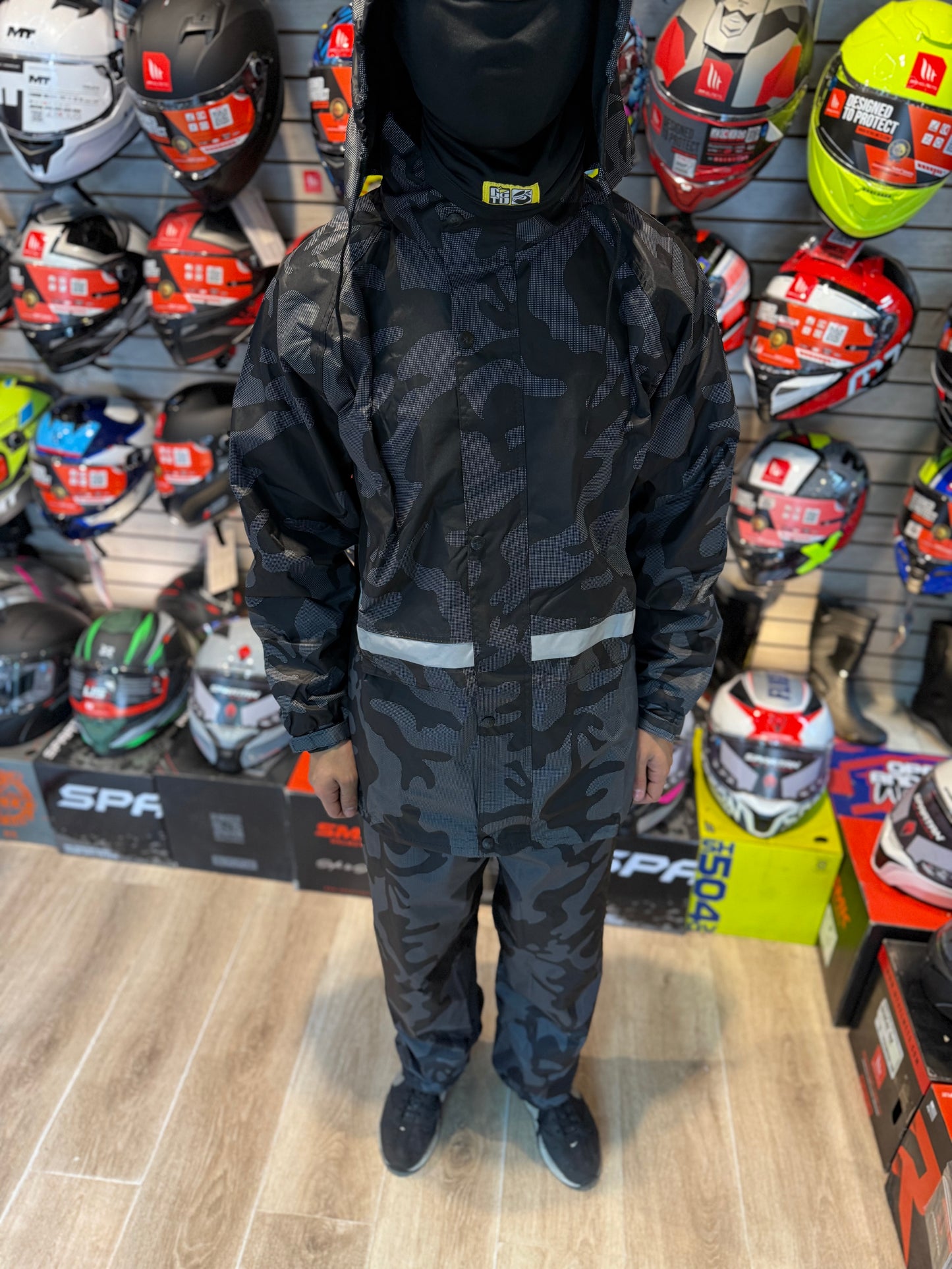 IMPERMEABLE CAMUFLADO