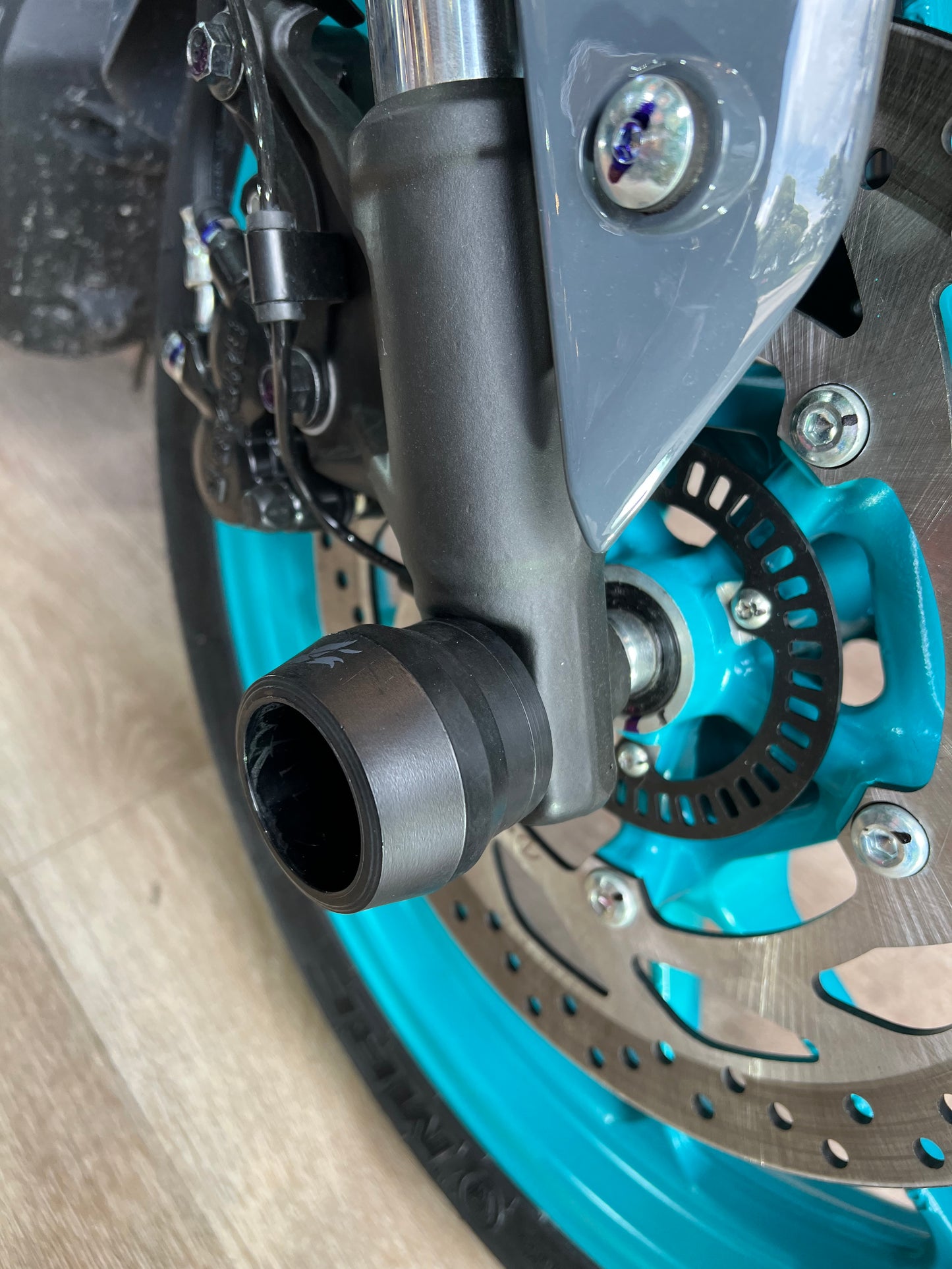 SLIDERS DE EJES ROOSTER YAMAHA MT15